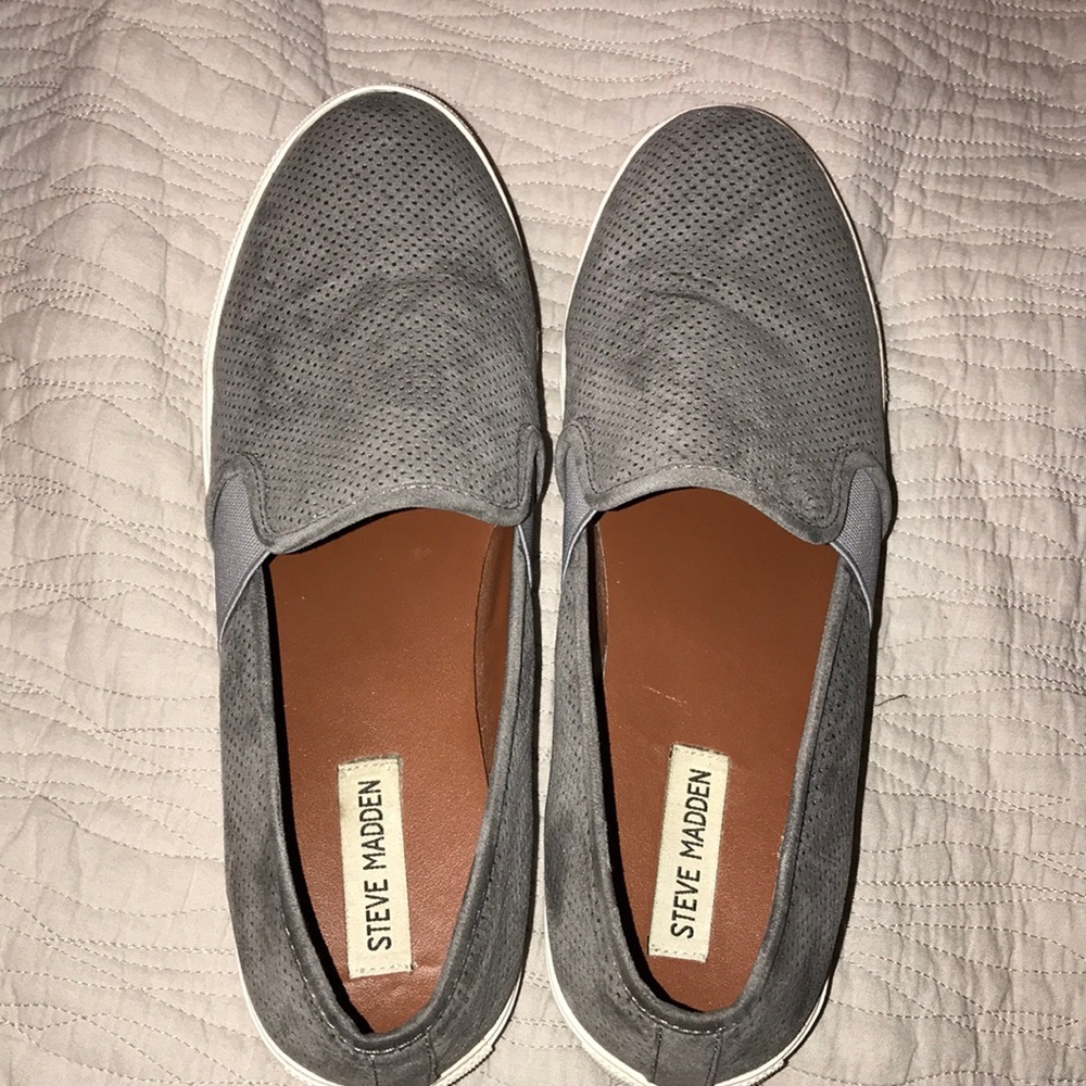 Steve Madden slip on sneakers
